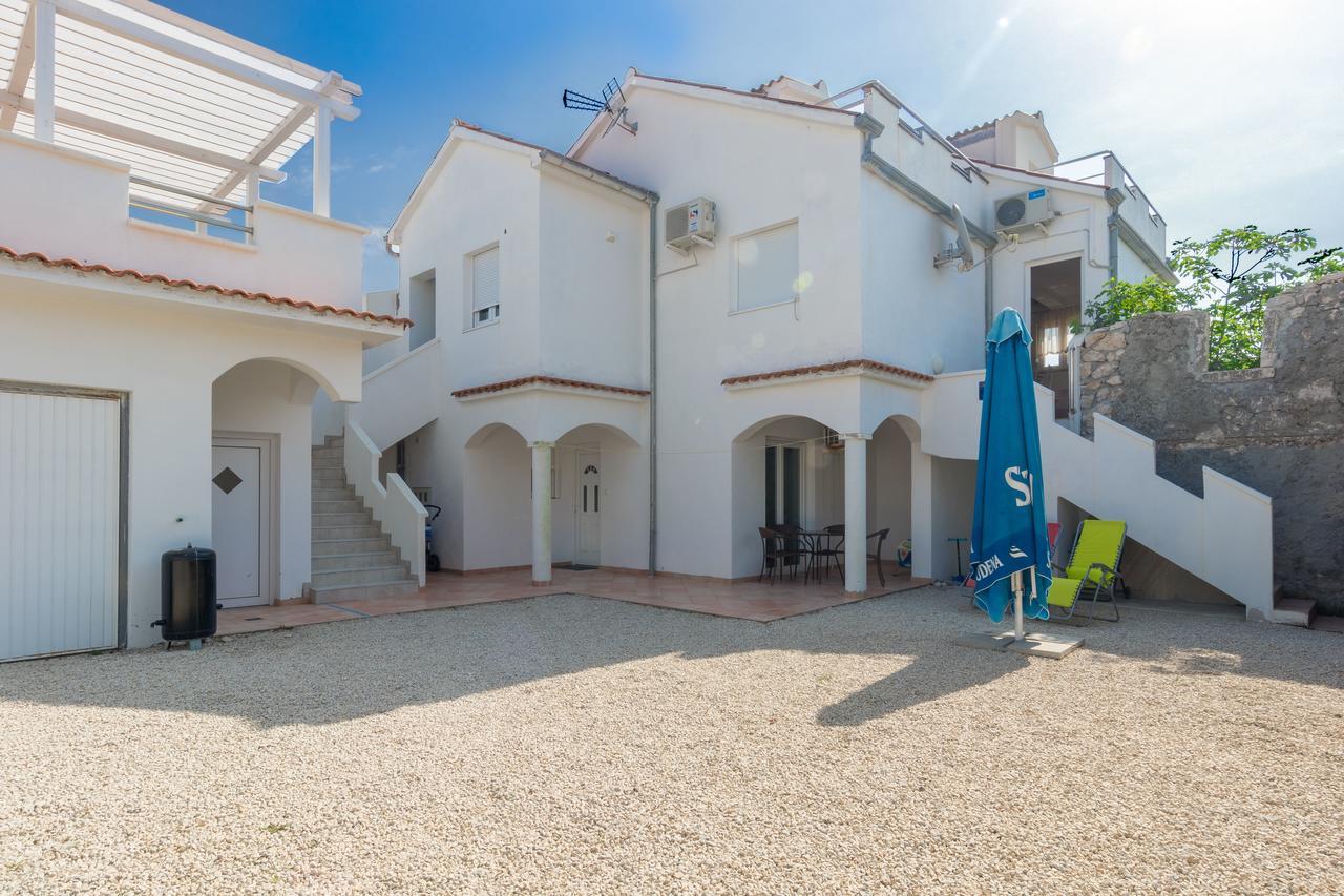 Apartments Miocic Ražanac Exteriér fotografie